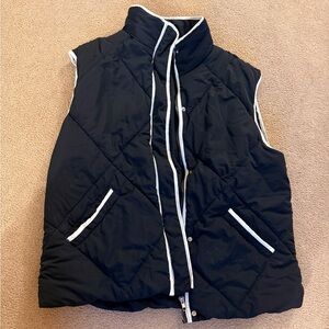 Black puffer vest